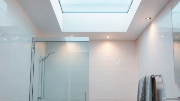 Top raisons d’opter pour une porte coulissante dans la salle de bain