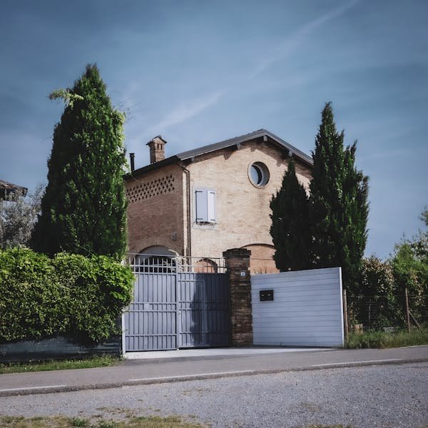 Les essentiels du portail automatisé : confort et praticité